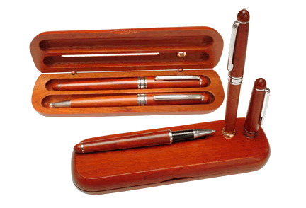 PLumas grabdas, plumas madera, boligrafos, plumas, estuche de plumas